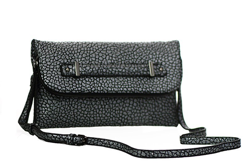 urban expressions black clutch